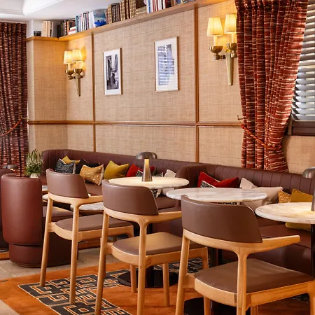D'aubusson 5* Paris