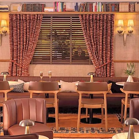 Hotel D'aubusson Paris