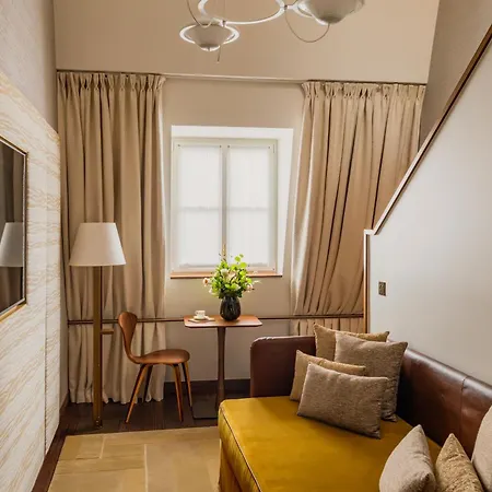 Hotel D'aubusson París