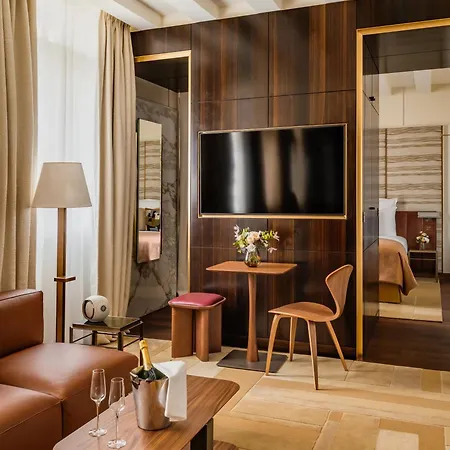 D'aubusson Hotel