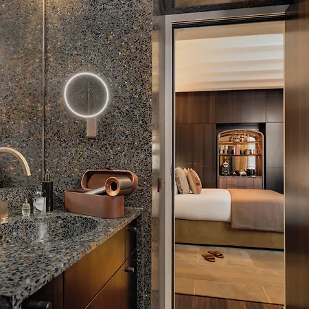 D'aubusson 5* Paris