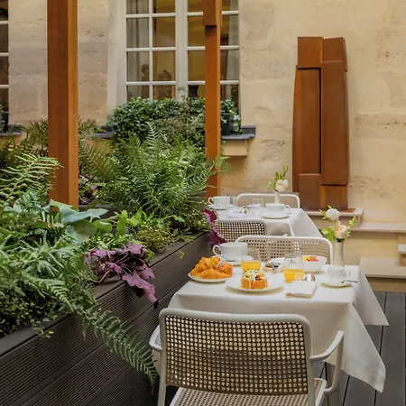 D'aubusson 5* Paris