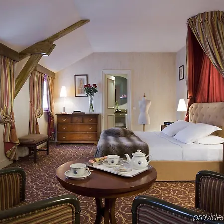 ホテル ドービュッソン