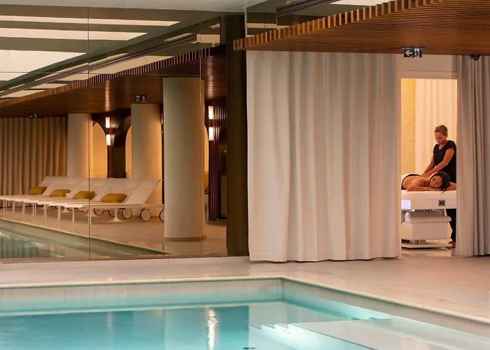 Hotel D'aubusson Paris