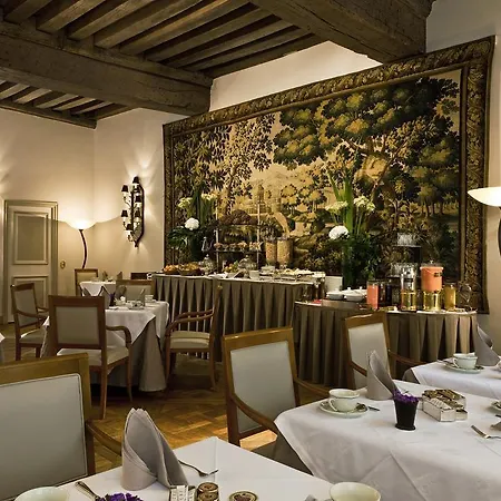 Отель D'aubusson 5*